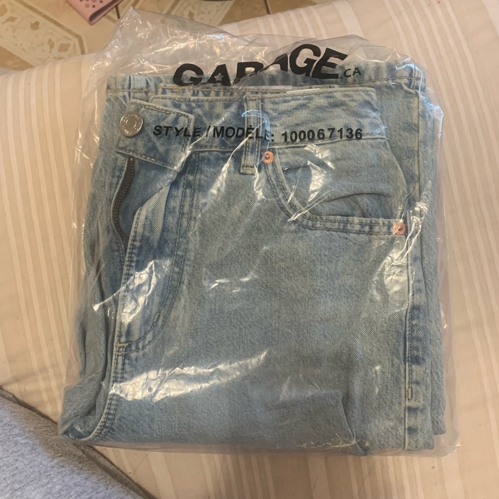 Brand new garage wide leg jeans Aubrey